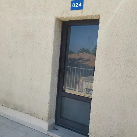 Climatise Odalys Nouvelle Box 5 G ,saint Loup,piscine ,parking Prive Et Superette